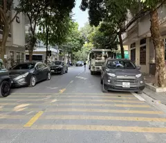 Chính chủ bán căn góc 55,9m2 nhà 3,5 tầng khu 918 Phúc Đồng, Long Biên. Vị trí đẹp