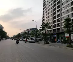 Bán nhà 5 tầng 123m2 đường 22m tại Trâu Quỳ, Gia Lâm, Hà Nội. 2x tỷ.