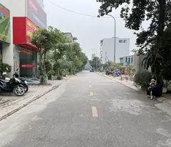 Cần bán xẻ khe 90m2 đất TĐC Thạch Bàn. Đường 13m, vỉa hè rộng, gần dự án Himlam