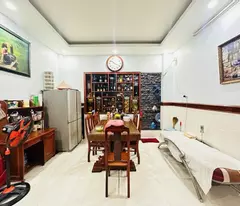 70 CHDV CAO CẤP - MẶT TIỀN KHU  SẦM UẤT - DT KHỦNG 400M2 - D.Ò.N.G T.I.Ề.N 3.6 TỶ/NĂM