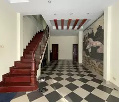 Cho thuê nhà mặt đường Hoàng Hoa Thám trung tâm quận Ba Đình làm văn phòng, kinh doanh