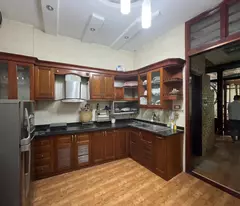 Cho thuê nhà mặt đường Hoàng Hoa Thám trung tâm quận Ba Đình làm văn phòng, kinh doanh