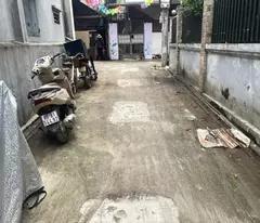 Bán đất tặng nhà C4 Lạc Long Quân – Trịnh Công Sơn, DT62m2, MT4.3m