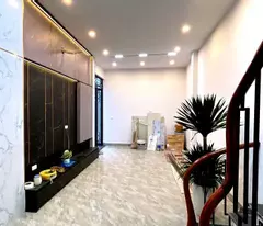 Hiếm Cạnh Hồ Tây, Giá 6.9 tỷ, 6 Tầng Thang Máy