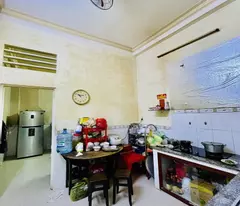 Bán nhà HXH hạ chào 900 tr, Phạm Phú Thứ, P3, Q6, 65m2, 4 tầng, giá rẻ