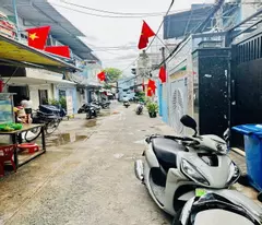 Bán nhà HXH hạ chào 900 tr, Phạm Phú Thứ, P3, Q6, 65m2, 4 tầng, giá rẻ