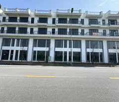 Cần bán gấp 80,6m2 Shophouse Metropolitan - Mặt phố Nguyễn Mậu Tài. Hai mặt đường trước sau