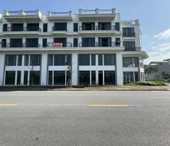 Cần bán gấp 80,6m2 Shophouse Metropolitan - Mặt phố Nguyễn Mậu Tài. Hai mặt đường trước sau