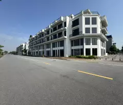 Cần bán gấp 80,6m2 Shophouse Metropolitan - Mặt phố Nguyễn Mậu Tài. Hai mặt đường trước sau