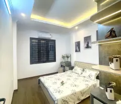 Bán nhà Phố Hào Nam_5 tầng kiên cố_ Ngõ rộng thoáng _35mx5T_Giá: 7.5 tỷ.
