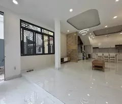 NHÀ NGANG 4 NỞ HẬU 6.5 - 64M² - 4T 4PN 5WC - CHỈ 7.3 TỶ! - THÍCH QUẢNG ĐỨC, PHÚ NHUẬN.