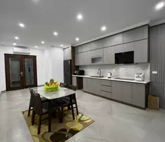Cơ Hội Sở Hữu Nhà 7 Tầng Khu VIP Cầu Giấy, 50m2, Gara Ô tô - Chỉ 18 Tỷ