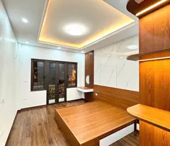 BÁN NHÀ ĐẸP PHỐ TRẠM - 40M² X 5 TẦNG, GIÁ CHỈ HƠN 7 TỶ