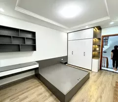 BÁN NHÀ ĐẸP PHỐ TRẠM - 40M² X 5 TẦNG, GIÁ CHỈ HƠN 7 TỶ