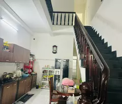 Bán nhà mặt tiền giá 5.7 tỷ đường Kiến Thiết - Tp Nha Trang. Giá rẻ nhà kiên cố xây rất đẹp