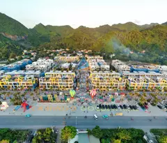 Chính chủ bán lô shophouse mặt đường quốc lộ 21A đối diện Hồ Tam Chúc. Vị trí đẹp, kinh doanh sầm