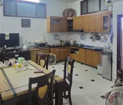 Bán gấp căn hộ ngõ 97 Thái Thịnh. DT 65.4m2 x 5 tầng Giá chỉ 14.8 tỷ