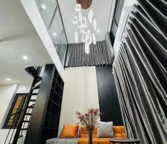 BÁN NHÀ MẶT NGÕ, 5 TẦNG THANG MÁY, PHỐ LÒ ĐÚC, Ô TÔ ĐỖ CỬA, ĐẸP LONG LANH