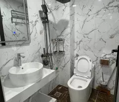 BÁN NHÀ MẶT NGÕ, 5 TẦNG THANG MÁY, PHỐ LÒ ĐÚC, Ô TÔ ĐỖ CỬA, ĐẸP LONG LANH