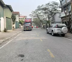 Cần bán 175m2 đất thổ cư, đang cho thuê tại mặt đường 17m Phố Hoa Động, Cự Khối, Long Biên