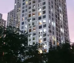 NHÀ HOT!!! 10 ,9 tỷ CỬA HÀNG 4 tầng, mặt phố 72 Nguyễn Trãi sát Ngã Tư Sở kinh doanh tốt