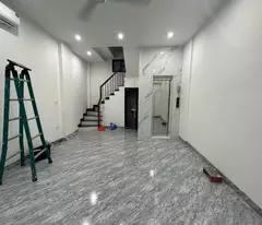 Nhà Tây Hồ 35m2 x 5 tầng, thang máy, ngõ nông, thoáng sáng, cách ô tô đỗ 5M.
