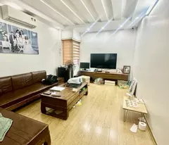 Bán nhà mở cổng ra ô tô tránh, Ngọc Hồi, Hoàng Mai, ô tô đỗ sân, 37m2, 6.8 tỷ