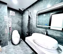 Bán Gấp Nhà Riêng Yên Hòa, Cầu Giấy, 7 Tầng Thang Máy, Ô tô Tránh 30m, 41m2, Căn Góc, Giá 9 Tỷ