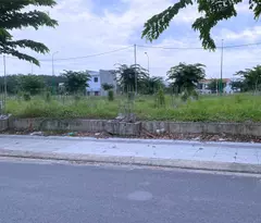Lô đất thổ cư nằm trong khu vực đang phát triển nhanh chóng:
 • Diện tích: 80m² (5x16m).
 • Pháp