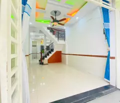 Bán Nhà Gần Công Viên Làng Hoa, Hẻm Xe Hơi, 51m2, 2 Tầng - Dọn Vào Ở Ngay - NHỈNH 5ty6