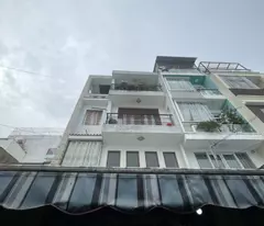 MẶT TIỀN CHỢ KINH DOANH SẦM UẤT, NGANG KHỦNG 6M, NHÀ 4 TẦNG KIÊN CỐ - CHỈ 8,7 tỉ
