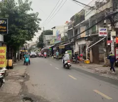 Bán Nhà Nguyên Hồng 4x10, 2 Tầng, 2PN, Gần Emart Chỉ 3.3 Tỉ