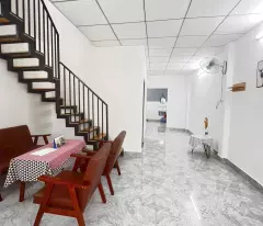DO K CÓ NHU CẦU SỬ DỤNG NÊN CẦN BÁN CĂN NHÀ  GÓC 3 MẶT TIỀN HẺM , HẺM NGUYỄN THỊ ĐỊNH, P VĨNH HIỆP