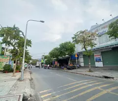 Nhà 71m2 Sát Mặt Tiền, 3.99 Tỷ, Vị Trí Đắc Địa, Không Quy Hoạch, Đông Hưng Thuận – Quận 12.