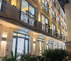 NHÀ YÊN HÒA 30M2X5T 7.6 TỶ -DÒNG TIỀN ĐỈNH - AN SINH TỐT
