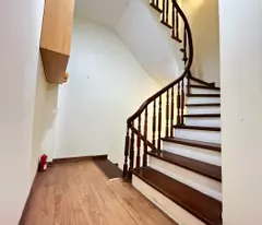 BÁN NHÀ MẶT NGÕ CẦU GIẤY 6.3 TỶ 30m2 5 TẦNG TIỆN ÍCH KHÔNG THIẾU GÌ