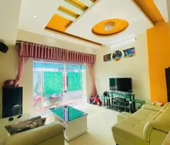m chuyển nhà về gần bà ngoại tiện gửi con cái nên bán nhà 3 tầng đang ở tại 11A/ ngõ 29 Hạ Đoạn 3,
