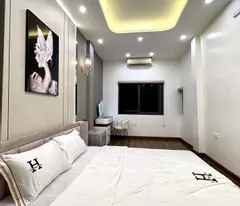 Siêu Phẩm Trở Lại Ngọc Thụy - Chỉ 5.X Tỷ - Nhà Ra Ô Tô Tránh, Đỗ Cửa, Full Nội Thất