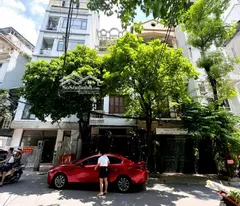 Giảm ngay 500 triệu-chủ máu bán trước NOEL-nhà mới 7 tầng thang máy-Kim Mã, Ba Đình