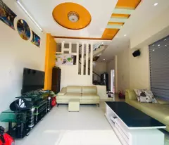 Do nhu cầu con cái  bán gấp nhà 3 tầng giảm giá hơn 200 triệu đang ở tại 11A/ ngõ 29 Hạ Đoạn 3,
