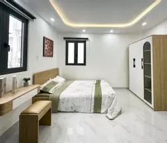 Bán Nhà Lê Quang Định 5 Tầng 3 PN Giá Chỉ Nhỉnh 4 Tỉ