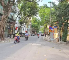 NHÀ MẶT ĐƯỜNG- DÒNG TIỀN TỐT 35 TR  /1 THÁNG 
- PHỐ HÀNG CÓT  DT;26m- 4Tầng -MT;3,5m.GIÁ ;24 TỶ