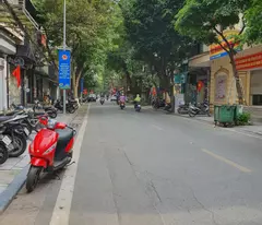 NHÀ MẶT ĐƯỜNG- DÒNG TIỀN TỐT 35 TR  /1 THÁNG 
- PHỐ HÀNG CÓT  DT;26m- 4Tầng -MT;3,5m.GIÁ ;24 TỶ