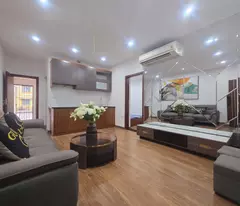 Chính chủ gửi bán tập thể tầng 3 Phương Mai, Đống Đa, đẹp hơn chung cư, nhà chia 2 gian có thể cho