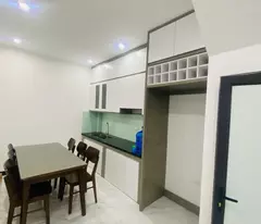 BÁN NHÀ PHỐ TRẠM - 45M2 - GIÁ CHỈ NHỈNH 6 TỶ CÓ Ô CHỜ THANG MÁY