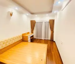 BÁN NHÀ PHỐ TRẠM - 45M2 - GIÁ CHỈ NHỈNH 6 TỶ CÓ Ô CHỜ THANG MÁY