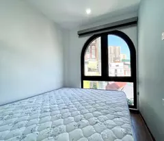 Bán nhà pháo đài láng, 50m2, 5 tầng, mặt tiền 5,2m giá 21tỷ
