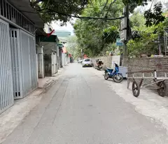 Chỉ với 7 tỷ nhận ngay 40m2 nhà 3,5 tầng 3 mặt thoáng tại ngõ 2 Ngọc Thụy - Gần đường Hồng Tiến