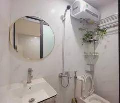 Bán căn tập thể phố 8/3, Hai Bà Trưng, 55m2, full nội thất. Nhỉnh 2 tỷ