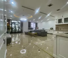 Bán căn góc toà R3 - Royal City 169M2 Full nội  thất đẹp ở ngay